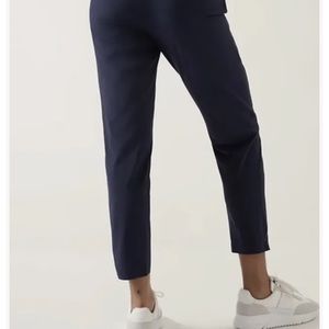 Athletic Brooklyn Ankle Pants 8T black awesome pants!